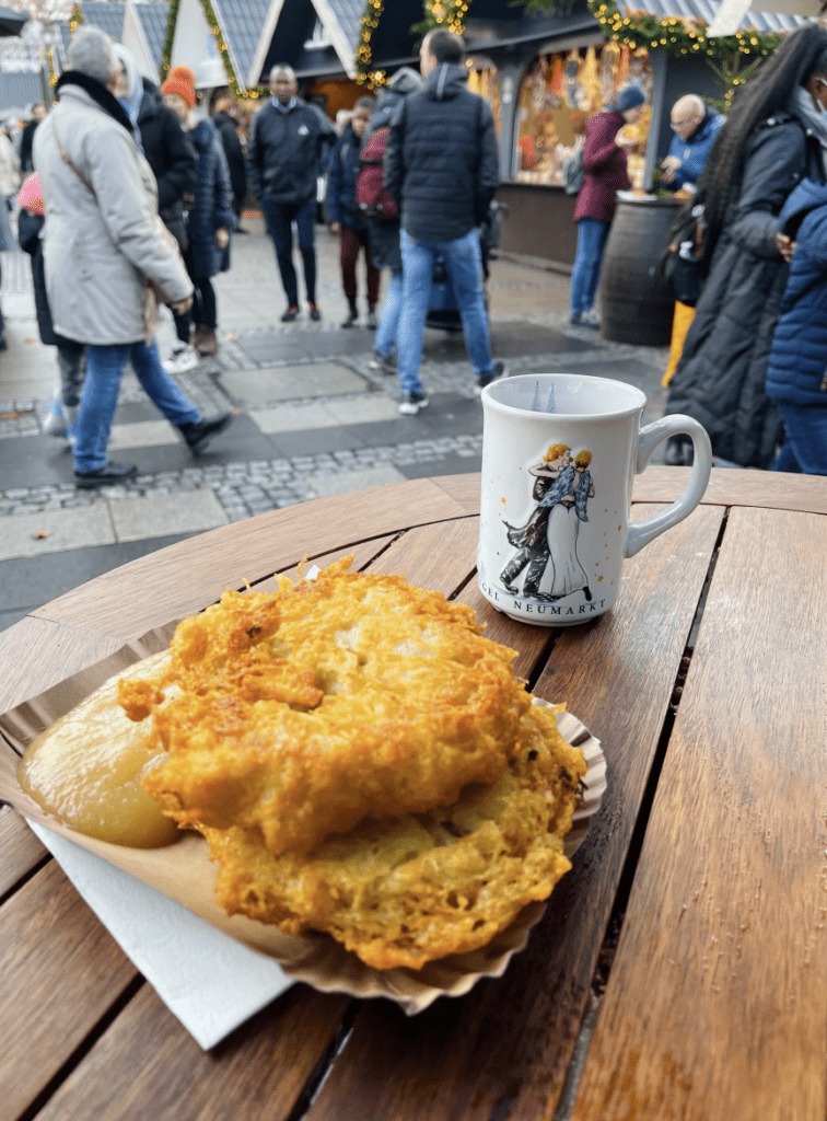 Reibekuchen at the Angel Market