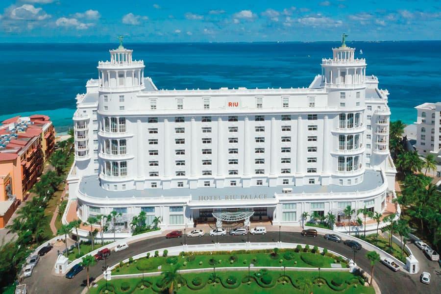 Hotel Riu Palace Las Americas. Photograph courtesy of RIU.com
