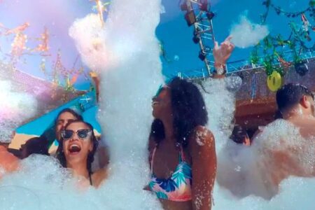 RIU Pool Party - Photo credit - RIU Party