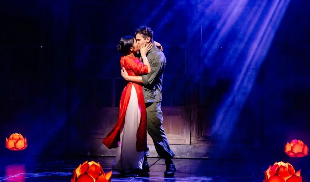 Julianne Pundan (Kim), Jack Kane (Chris) in Miss Saigon, Credit: Danny Kaan