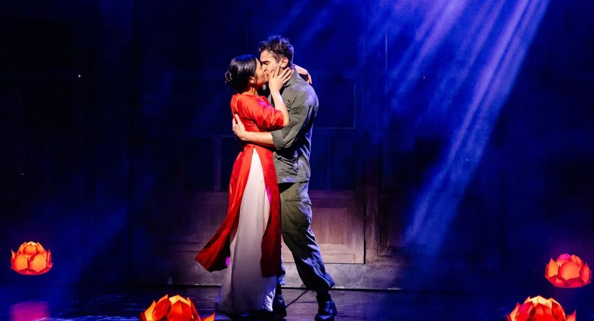 Julianne Pundan (Kim), Jack Kane (Chris) in Miss Saigon, Credit: Danny Kaan