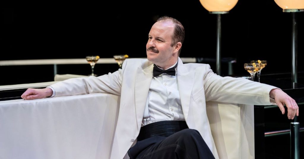 Daniel Millar (Victor) - Private Lives at Royal Exchange Theatre - Credit - Johan Persson