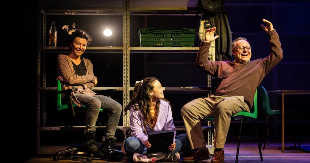 Jessica Johnson (Katie), Jodie Wild (Daisy) and David Nellist (Daniel Blake) Credit - Pamela Raith