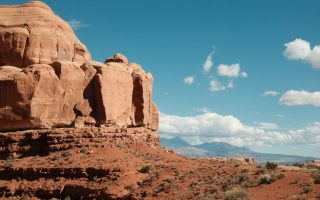 Lesser-Known Desert Locations in the United States Offering Dramatic Scenery and Stunning Night Skies (1)