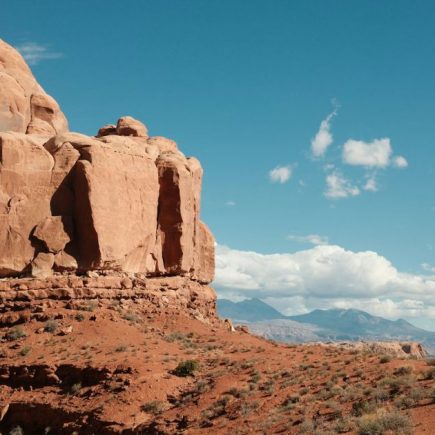 Lesser-Known Desert Locations in the United States Offering Dramatic Scenery and Stunning Night Skies (1)