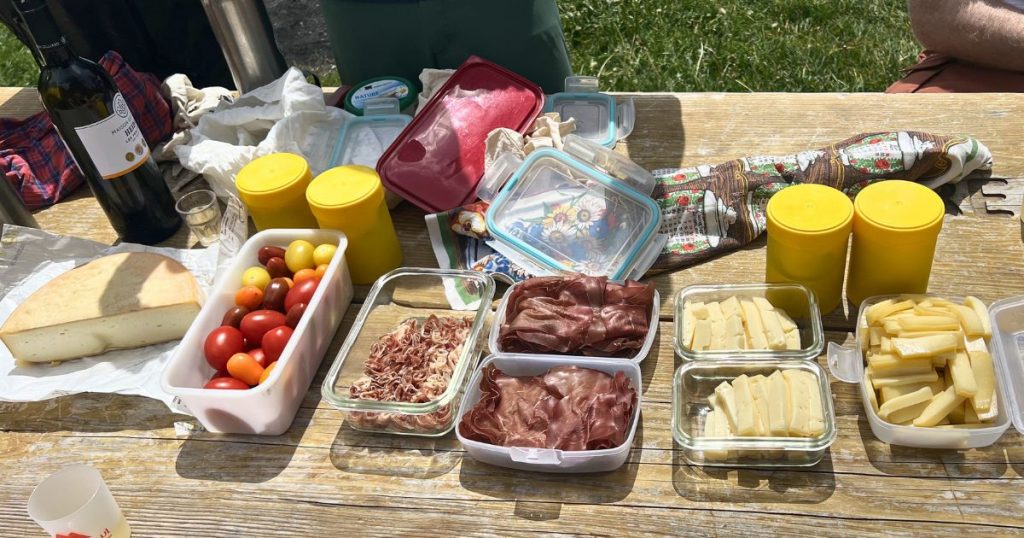 Picnic during a hike in Crans-Montana - Credit - Magenta Adventures